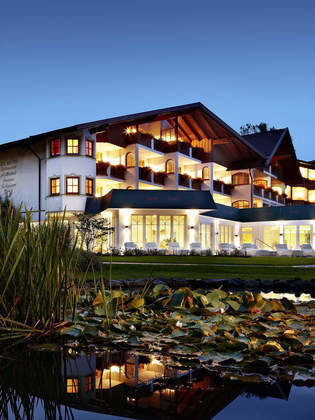 DEIN Wellnesshotel     Bodenmais  Heimat des Wellnesshotel Neue Post